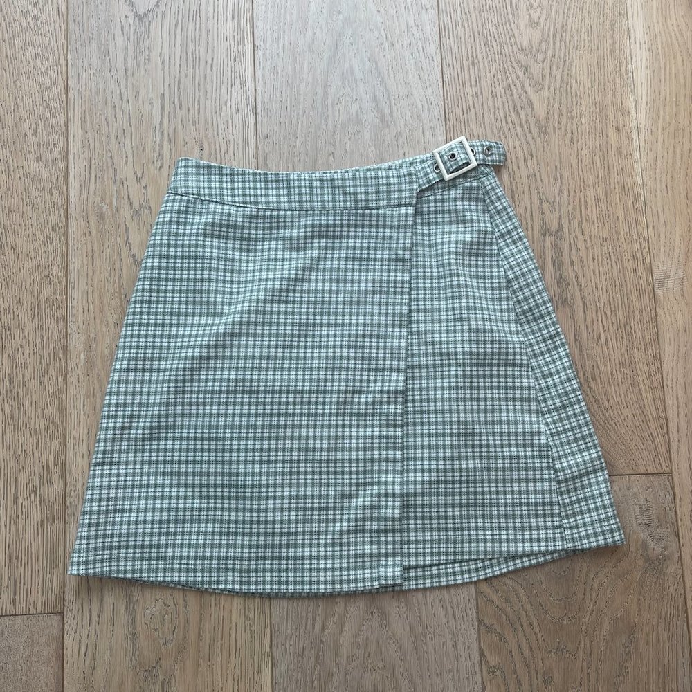 Brandy Melville Light Green and White Wrap Skirt
